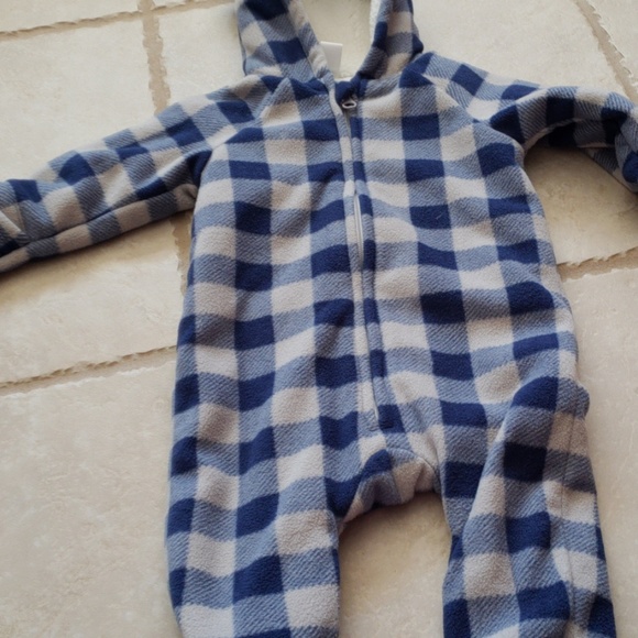 Snowsuit - Picture 3 of 5